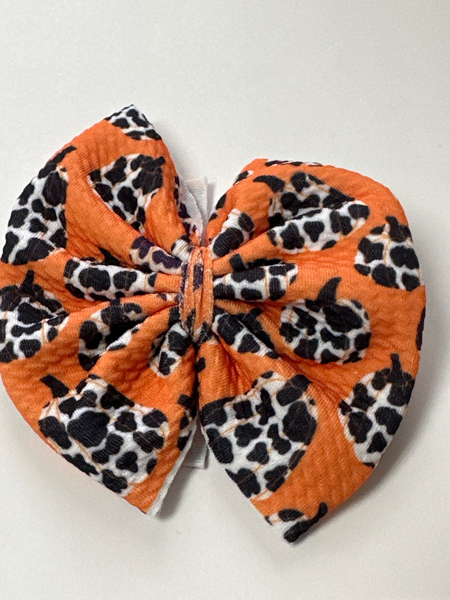 Orange bow with leopard print pumpkin  image 0